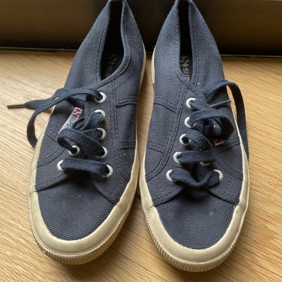 Superga Italian tennis shoes - Picture 3 of 4